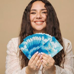 קלפי "תיקון המידות" לפתיחת המזל עם משימות מתוקשרות