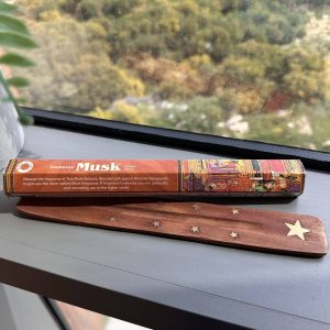 קטורת מאסק עם מעמד דקורטיבי